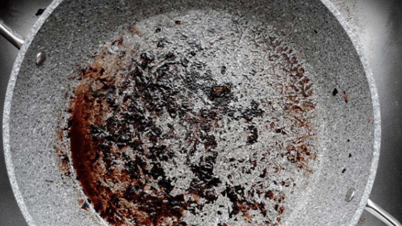 Foto - O hastalık geliyorum diyor maalesef: Teflon tavanızda bu izi görürseniz sakın kullanmayın