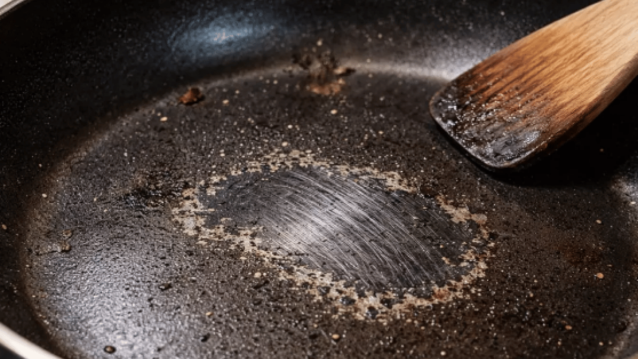 Foto - O hastalık geliyorum diyor maalesef: Teflon tavanızda bu izi görürseniz sakın kullanmayın