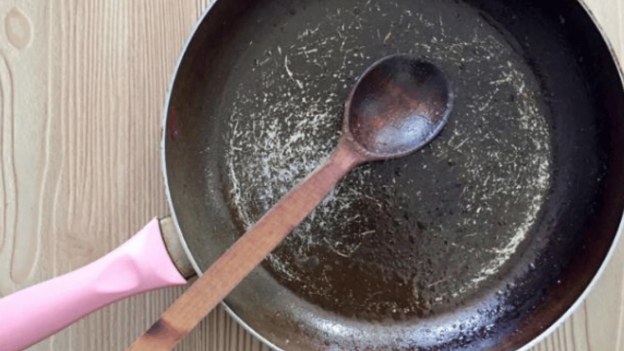 Foto - O hastalık geliyorum diyor maalesef: Teflon tavanızda bu izi görürseniz sakın kullanmayın