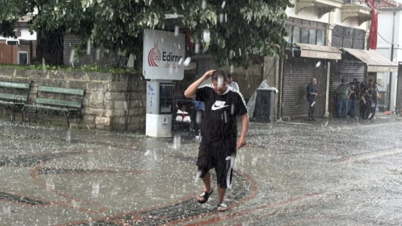 Foto - O ilde dolu esareti! Sel hayatı felç etti!
