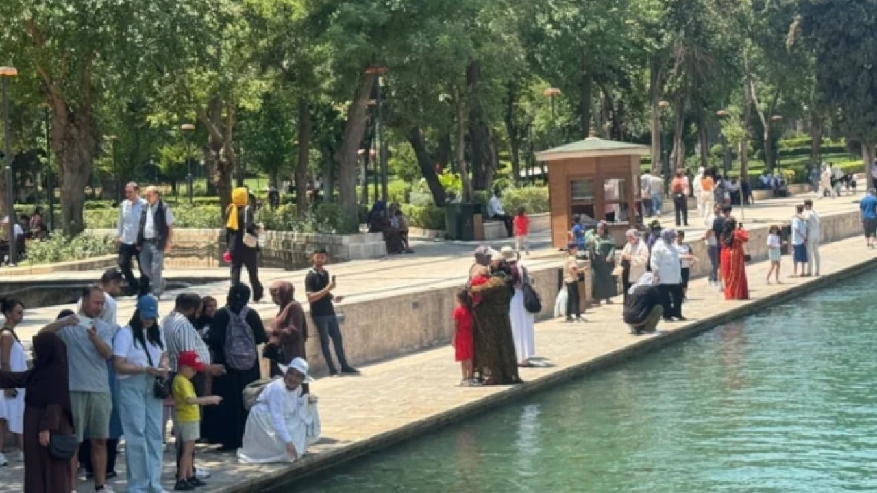 Foto - O ilimiz resmen kavuruluyor: Sıcaklık 45 dereceye çıktı!