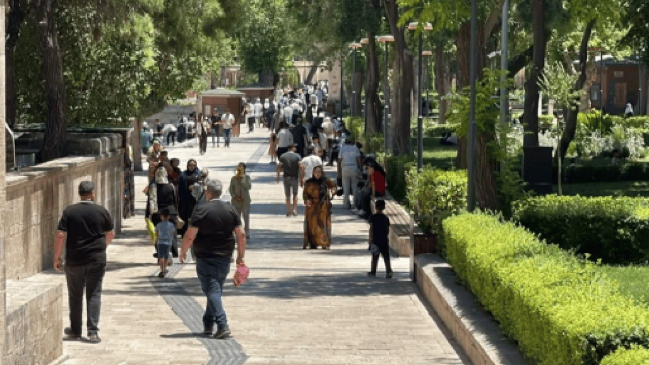 Foto - O ilimiz resmen kavuruluyor: Sıcaklık 45 dereceye çıktı!