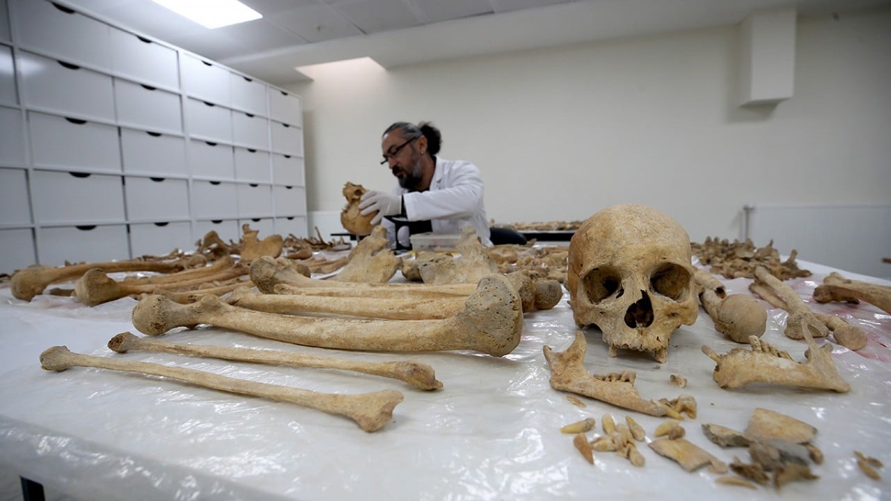 Foto - O ilimizde fışkıran tarih gün yüzüne çıkarılıyor: 72 insan iskeleti masaya yatırıldı…