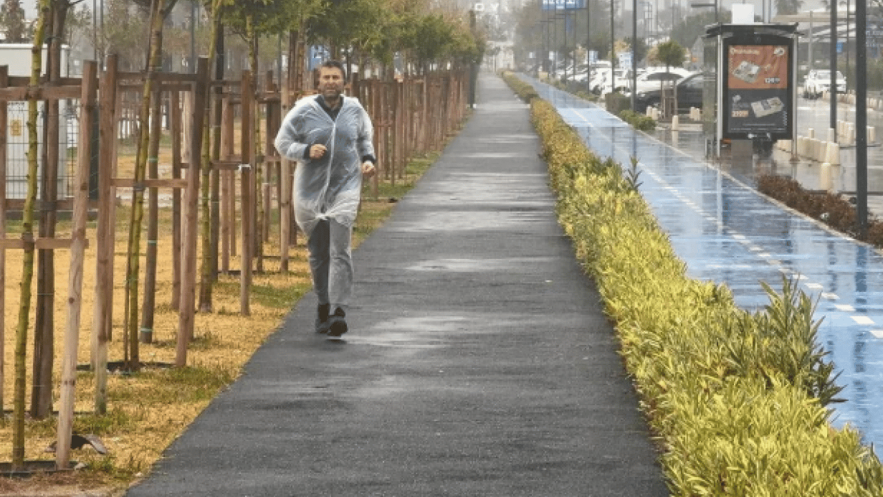 Foto - O ilimizde korkutan görüntü! Rengi kahverengiye döndü