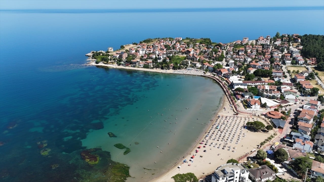 Foto - O ilimizin sahilleri tertemiz 9 plajda Mavi Bayrak dalgalanacak