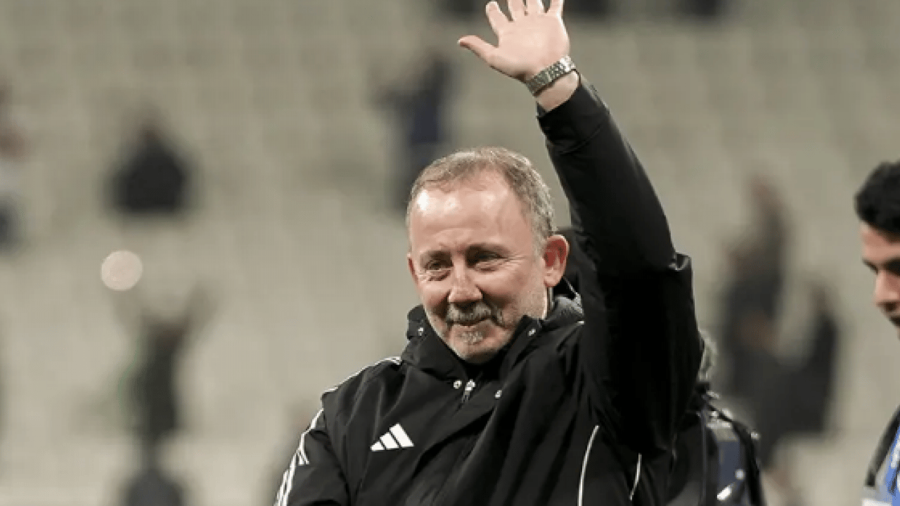 O ismi işaret etti: Sergen Yalçın ikilemde kaldı! İki futbolcu arasında karar verecek