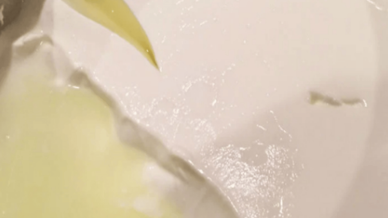 Foto - O kararı alın artık... Yoğurdun yeşil suyunu dökmeyin! Meğer o soruna şifaymış