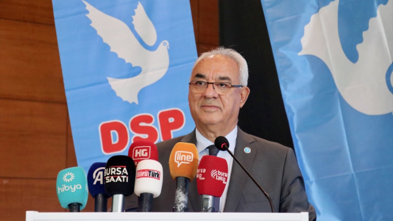 Foto - O partiye kapağı atmaya çalışmışlardı! Özgür Özel’in feleğini şaşırtacak açıklama geldi: Biz, kirli siyasetçilerin yıkanacağı çamaşır makinesi değiliz