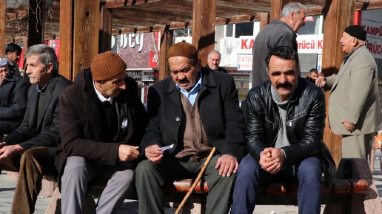 O şehirde emekli sayısı aktif çalışan sayısını geçti