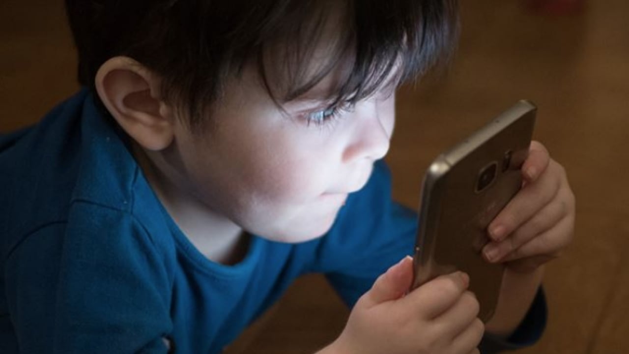 Foto - O sorunlar çocuklarda artıyor! Ekranla büyüyen çocukları bekleyen büyük tehlike, ilgi artıyor