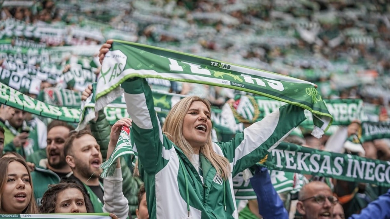 Foto - O ünvan sadece Bursaspor’da! Futbolda bir ilki başardılar