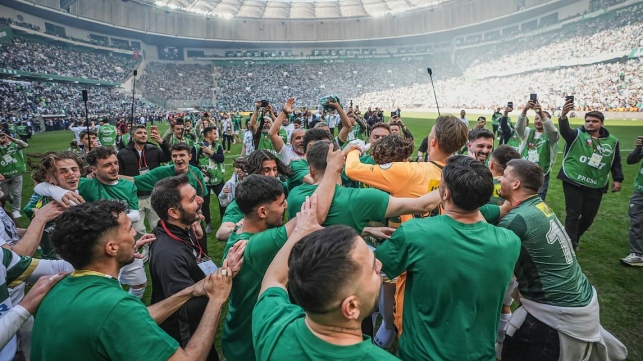 Foto - O ünvan sadece Bursaspor’da! Futbolda bir ilki başardılar