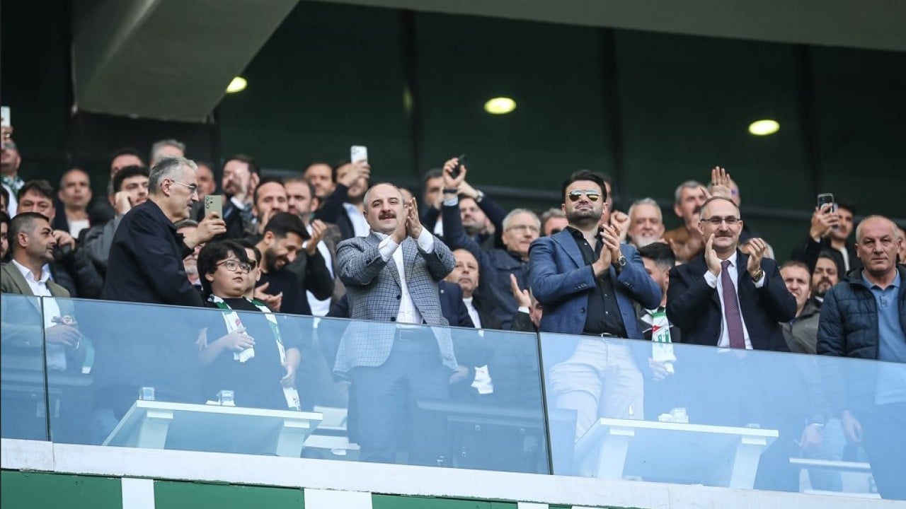 Foto - O ünvan sadece Bursaspor’da! Futbolda bir ilki başardılar