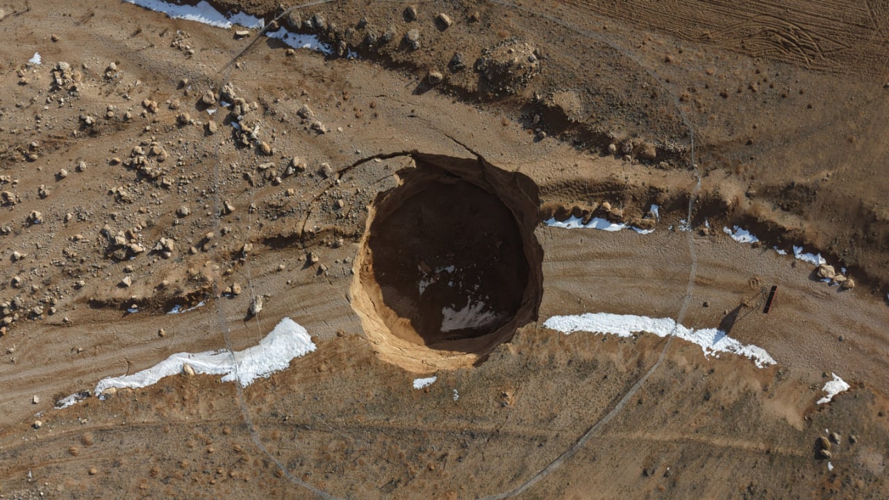 Foto - Obruk sayısı 700'e ulaştı! İklim değişti, sular çekildi, toprak çöktü: Uzmanından korkutan uyarı