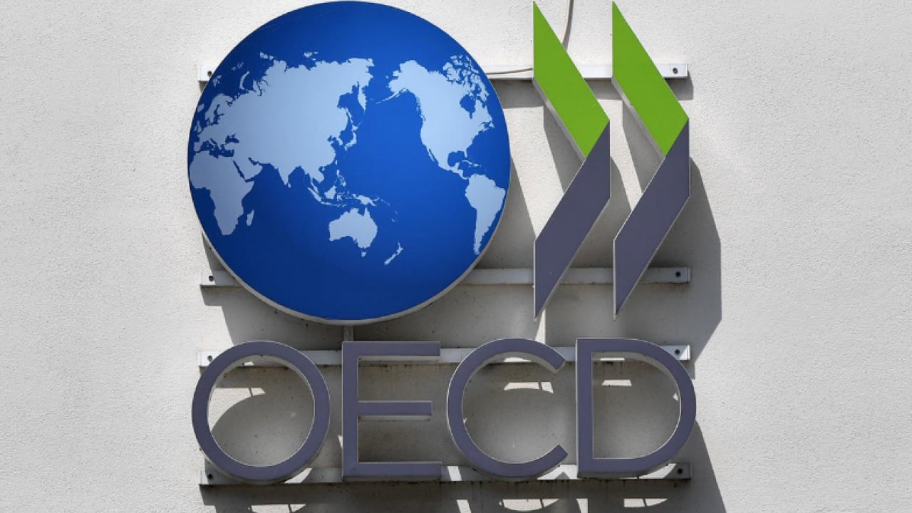 OECD'den küresel ekonomi için yeni uyarı: Büyüme tahminleri aşağı çekildi