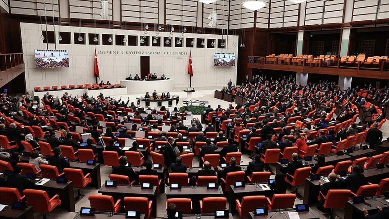 Foto - Öğrenci affı Meclis'in gündeminde! Kimler üniversiteye geri dönebilecek?