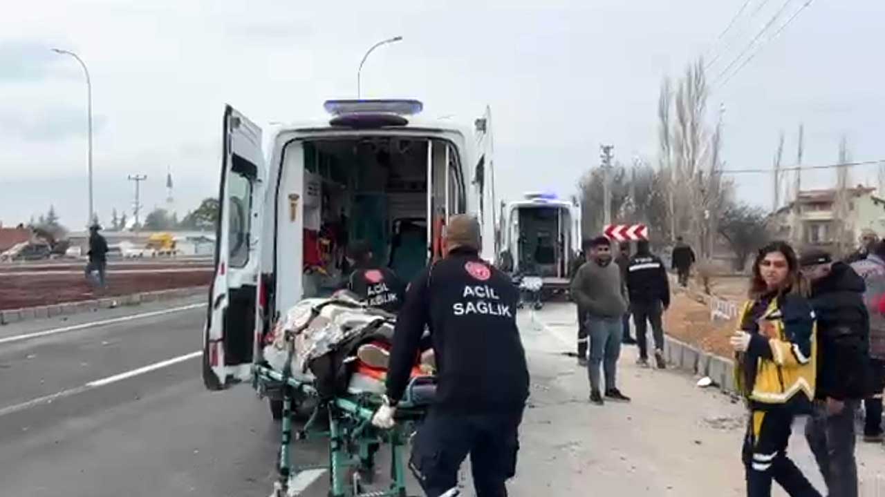 Foto - Öğrenci servisi kaza yaptı! Çok sayıda yaralı var