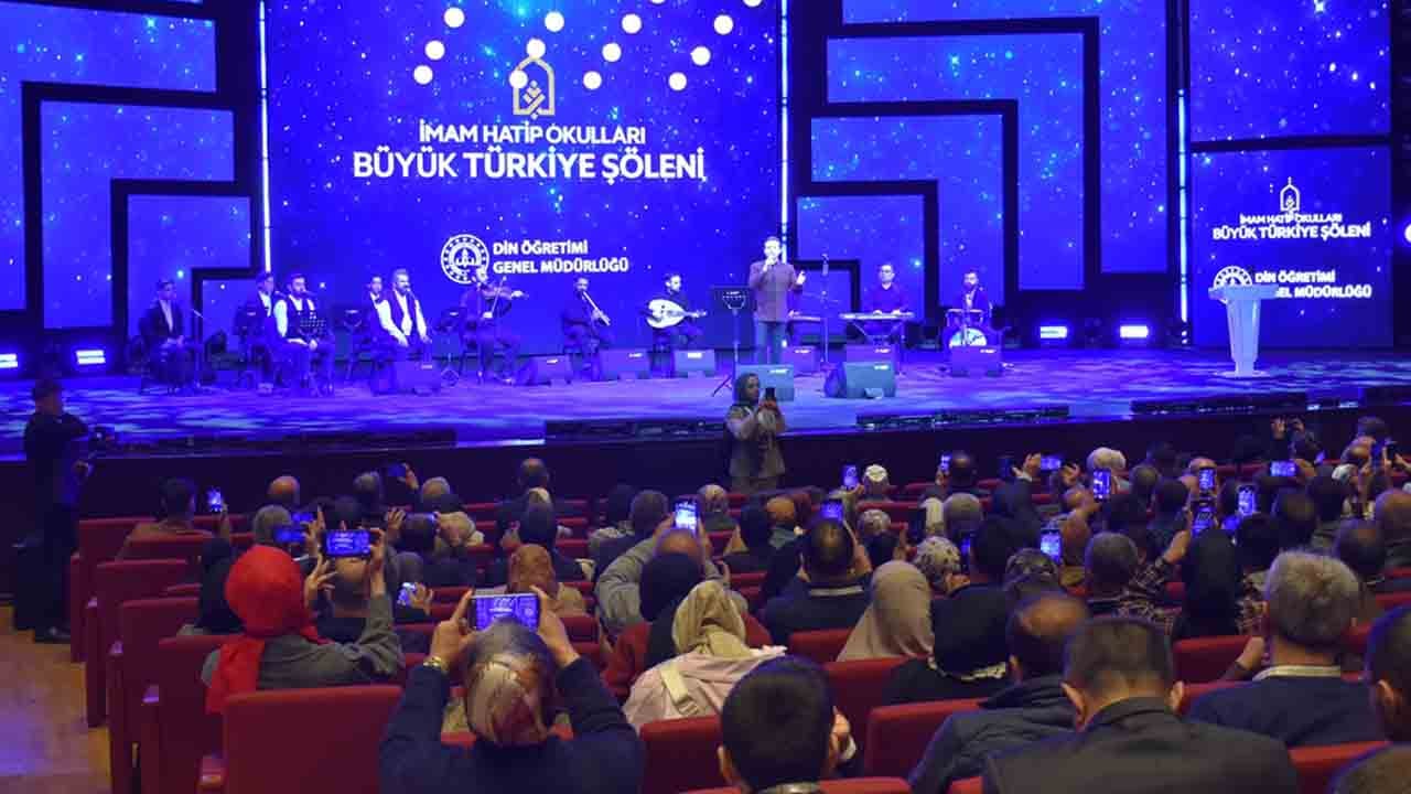 Foto - Öğrenciler Konya’da buluştu: İmam Hatip Okulları Büyük Türkiye şöleni başladı