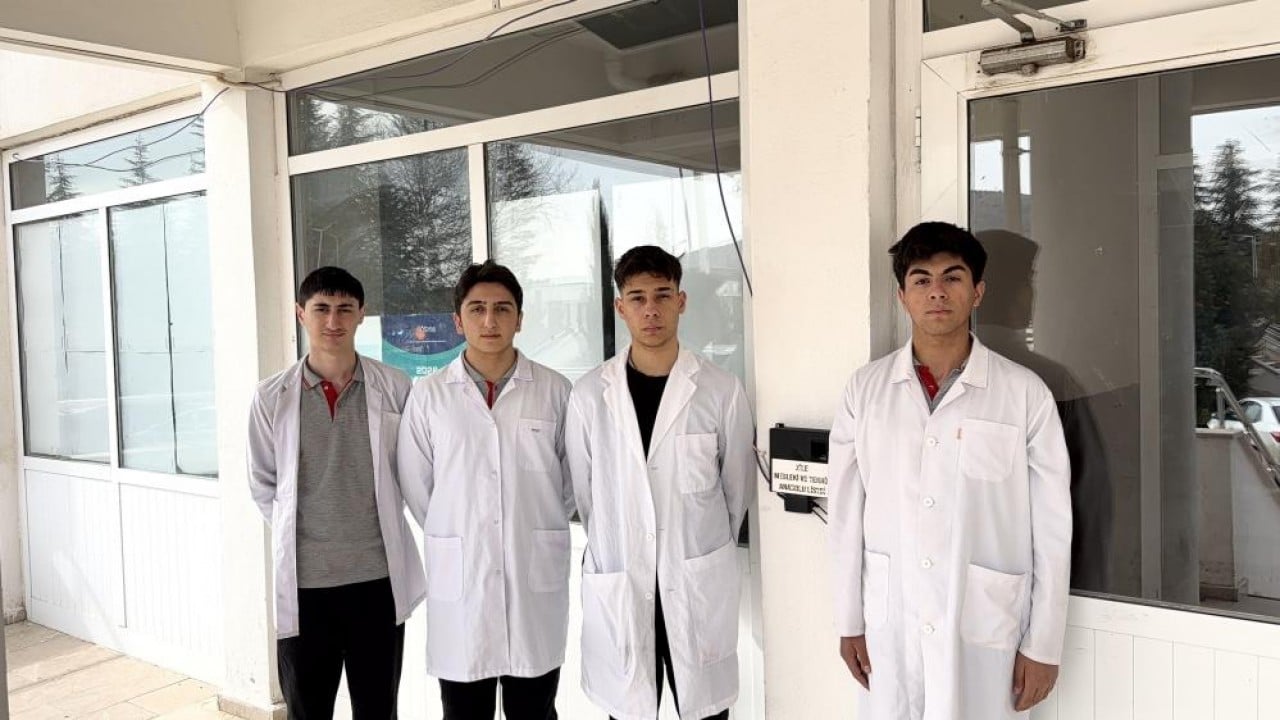 Foto - Öğrencilerden yerli parmak izi sistemi Başarıya doymuyoruz