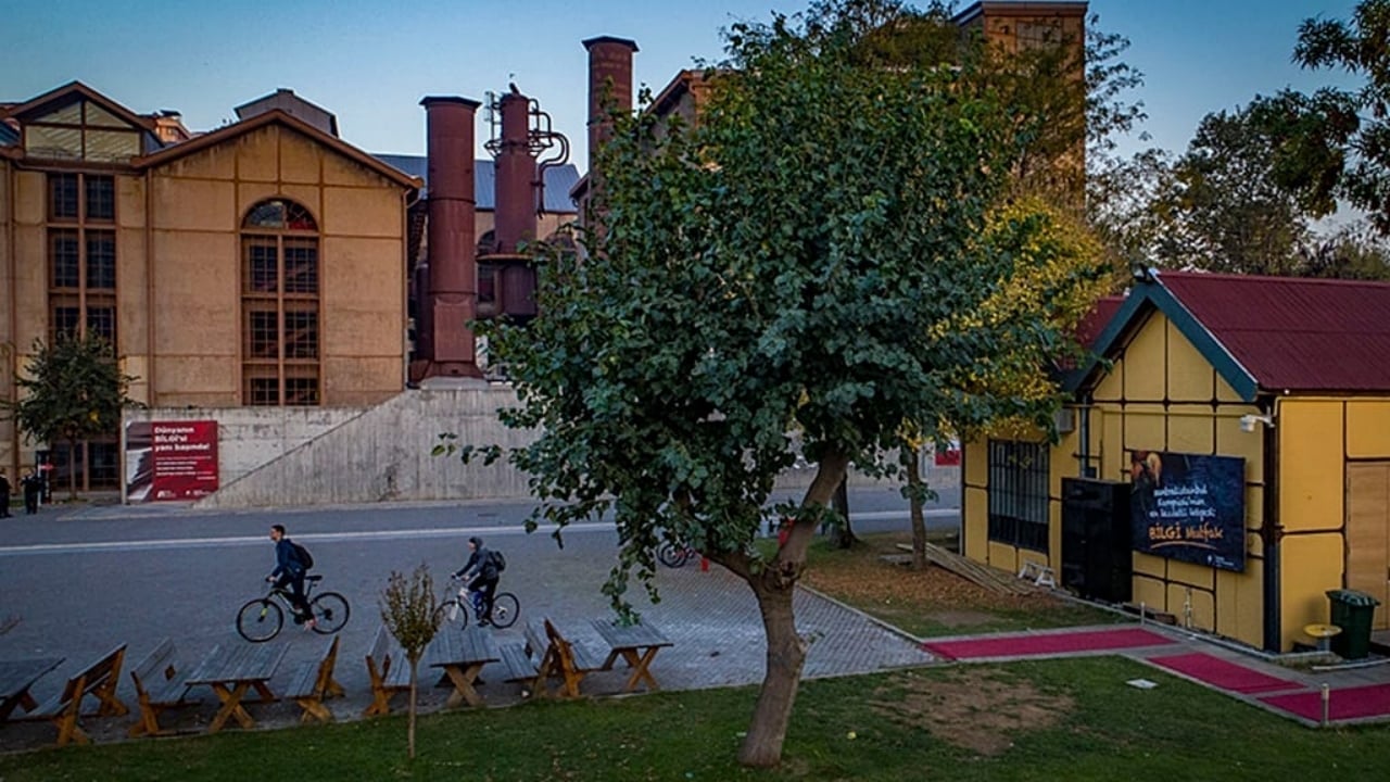 Foto - Öğrencilere ne olacak? YÖK’ten, kapatılan Bilgi Üniversitesi ile ilgili flaş açıklama