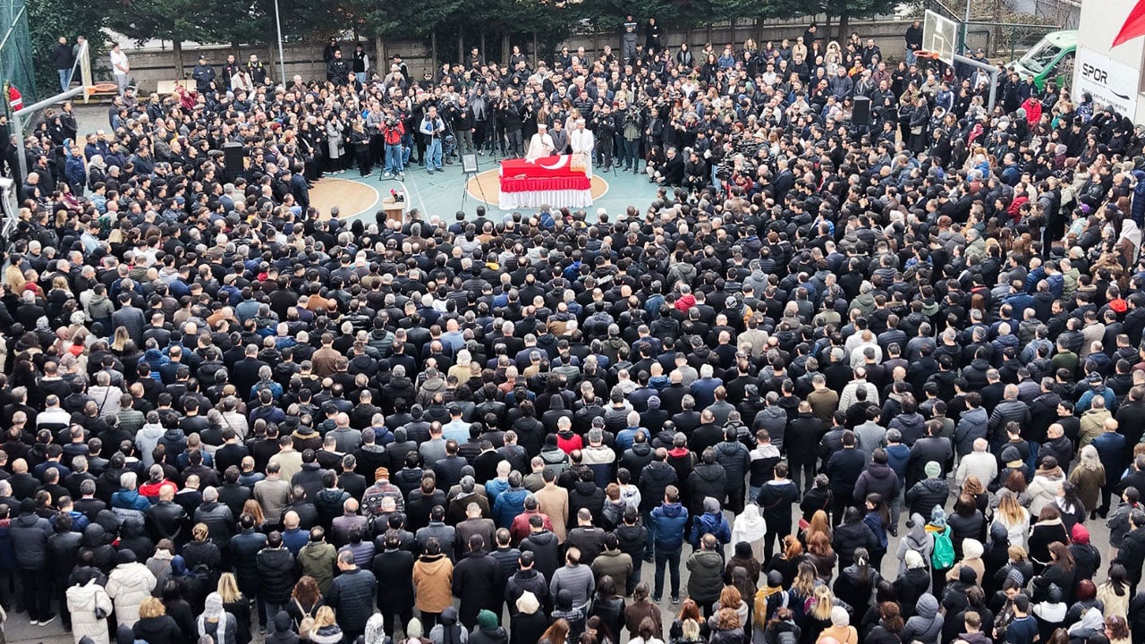 Foto - Öğrencisi tarafından öldürülen Fatma Nur öğretmen böyle uğurlandı