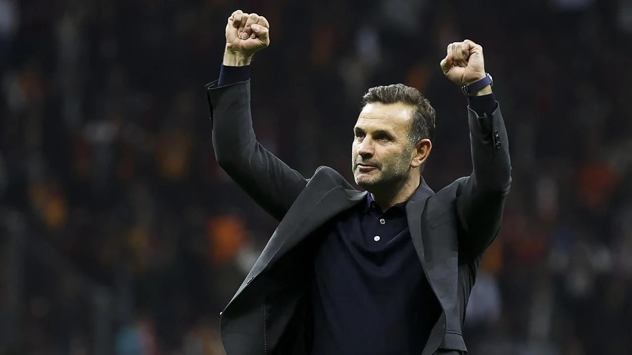 Foto - Okan Buruk imzayı atıyor!