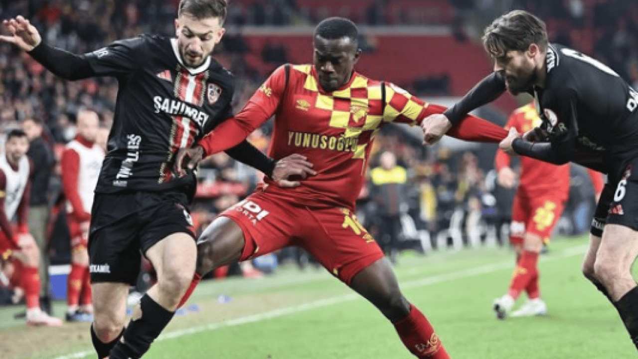 Foto - Okan Buruk istedi akan sular durdu... Galatasaray transferde fiyat artırdı! İşte o olay gelişme