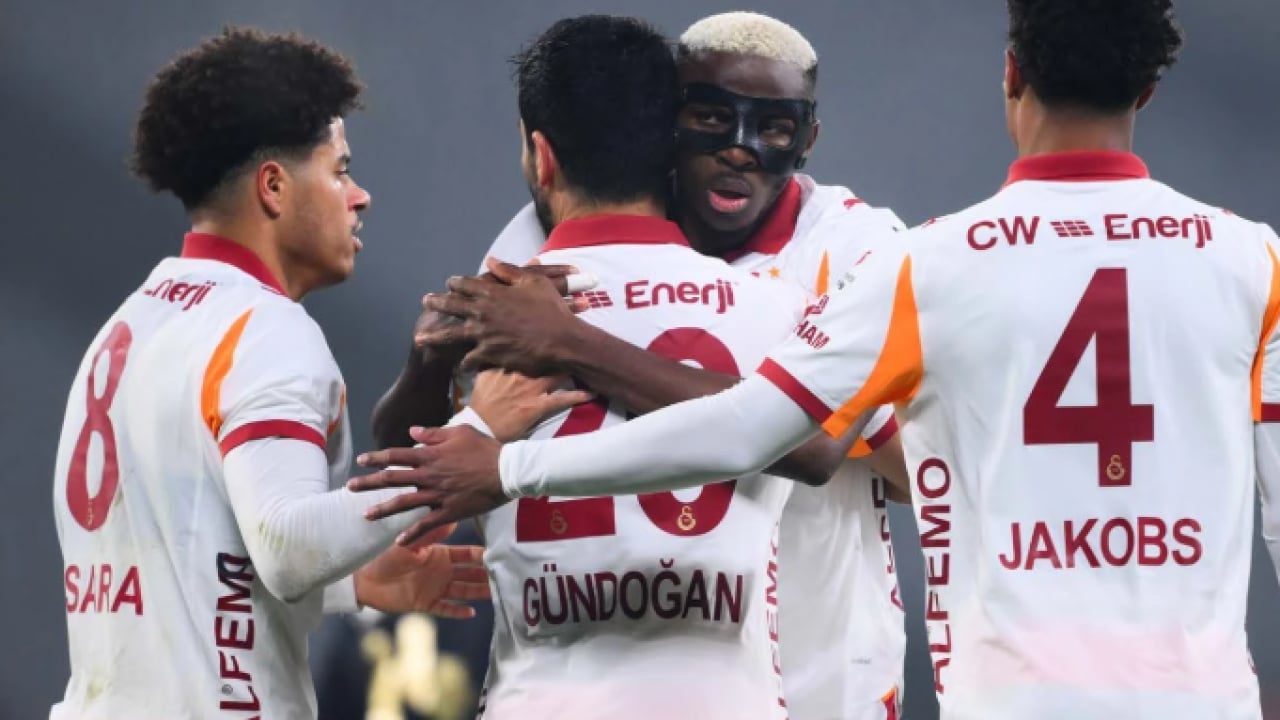 Foto - Okan buruk rekor kırdı! Efsaneleri geride bıraktı