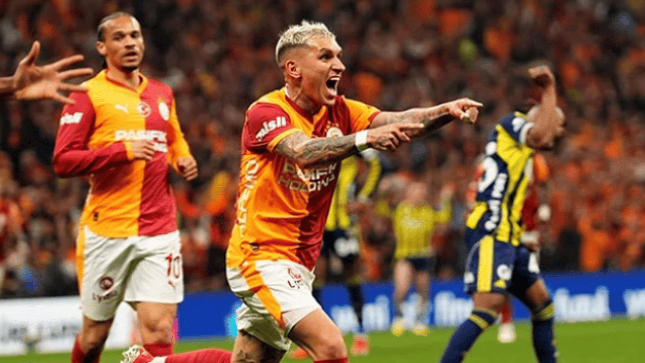 Foto - Okan Buruk’lu Galatasaray durdurulamıyor: Tarih üstüne tarih yazmaya devam