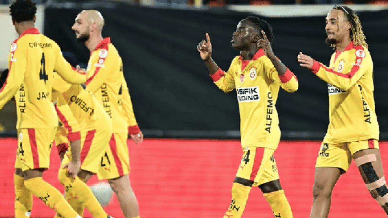 Foto - Okan Buruk'tan Alanyaspor maçı biter bitmez flaş karar: En çok Torreira ve Lemina sevinecek