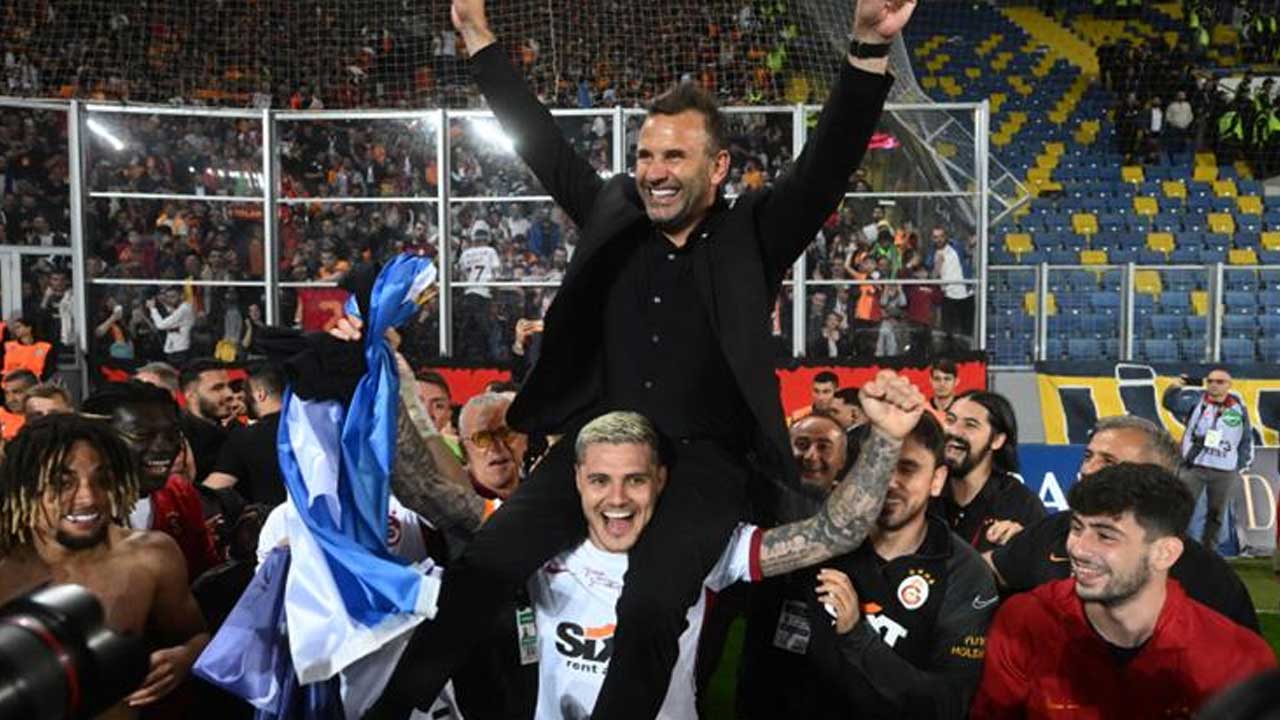 Foto - Okan Buruk'tan Icardi'ye jest