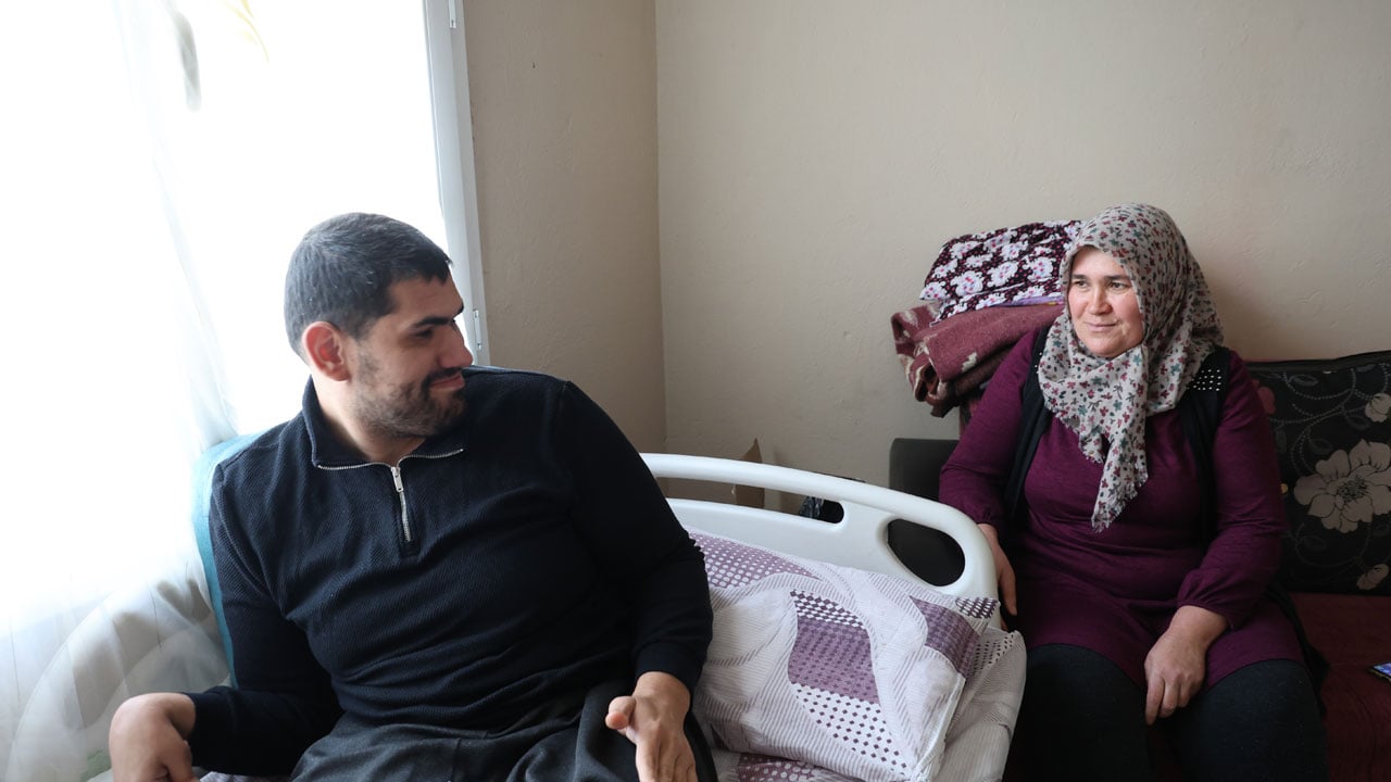 Okan'ın yürek burkan hikayesi! Bir tel tüm hayatını değiştirdi