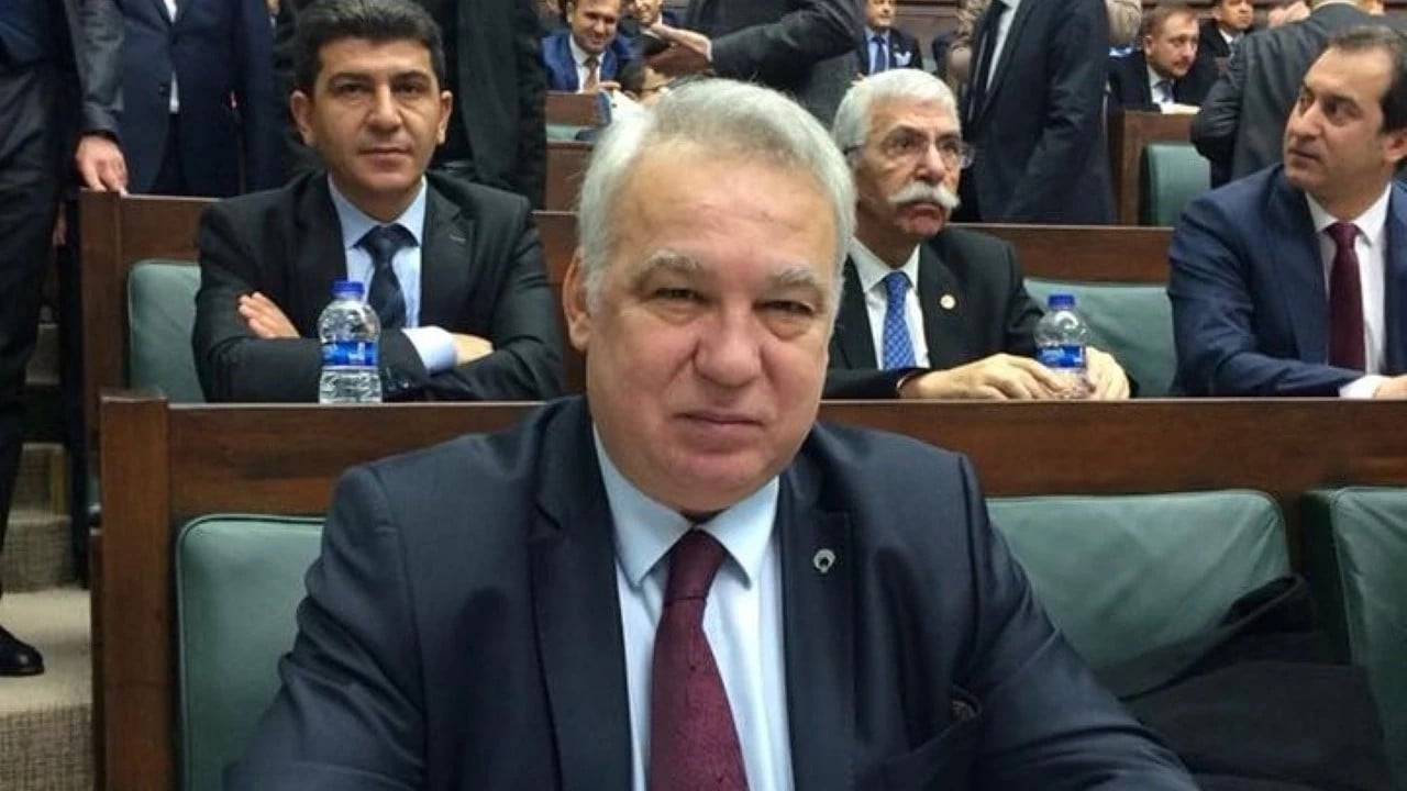 Foto - Oktay Saral'dan bir dönem AK Parti'de siyaset yapan isme çok sert tepki: Bu düpedüz ahlaksızlıktır