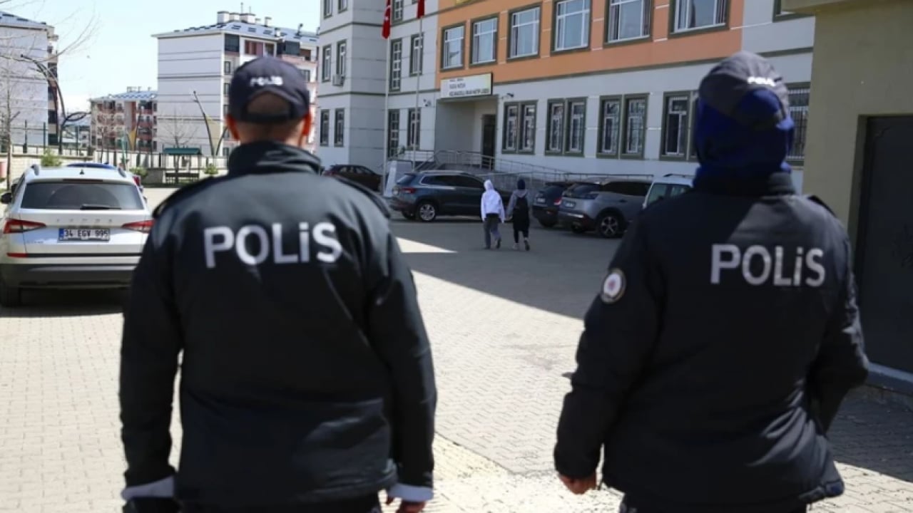 Foto - Okullara yeni tedbirler geliyor! Artık okula girişler...