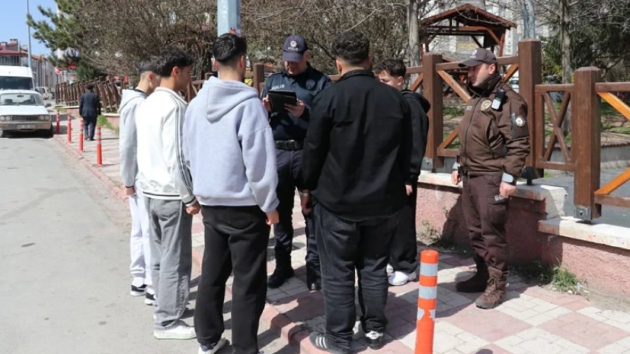 Foto - Okullara yeni tedbirler geliyor! Artık okula girişler...