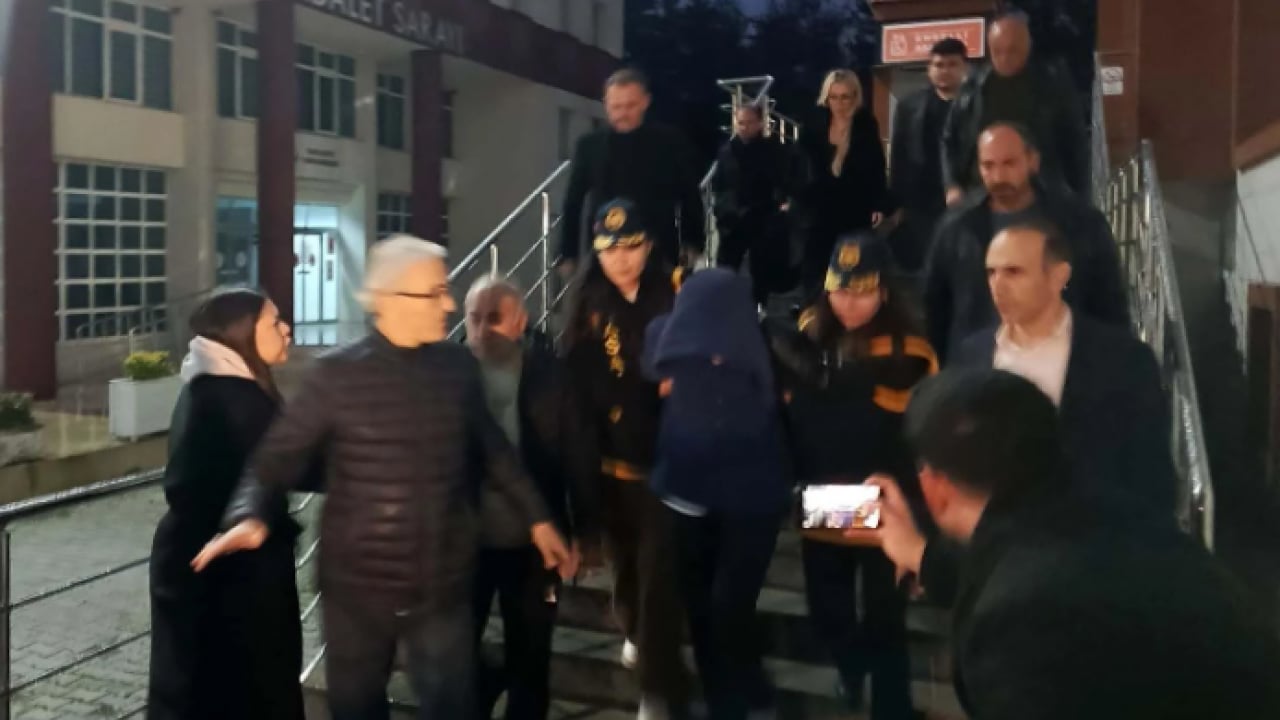 Foto - Annesini öldürmekten tutuklanmıştı: Güllü'nün kızının ifadesi ortaya çıktı!