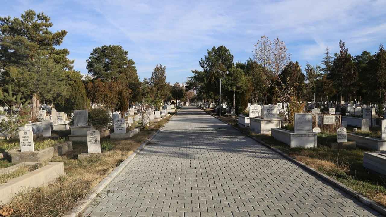 Foto - Ölen birinden nasıl helallik alınır? Kuran'daki uyarı tüyleri ürpertti: Ne korkunç bir akıbet!