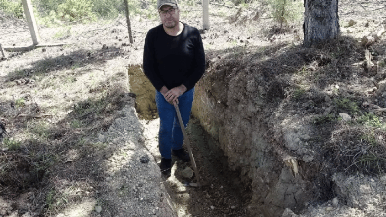 Foto - Ölmeden kendi mezarını kazdı! Söylediği sözler şok etti!