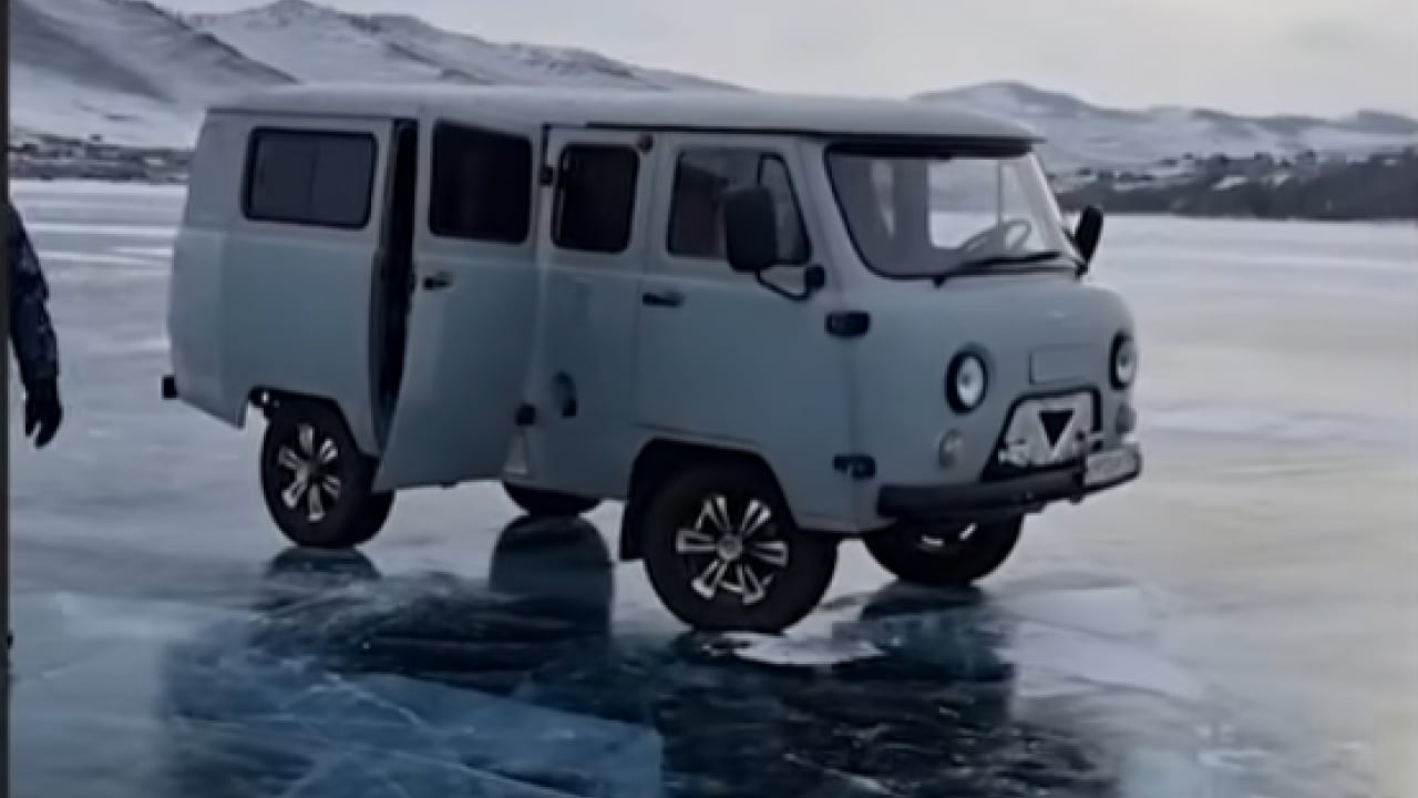 Foto - Ölümle sonuçlanan 'Buz' turu: Baykal Gölü’nde turistik gezi faciası! 8 kişi hayatını kaybetti