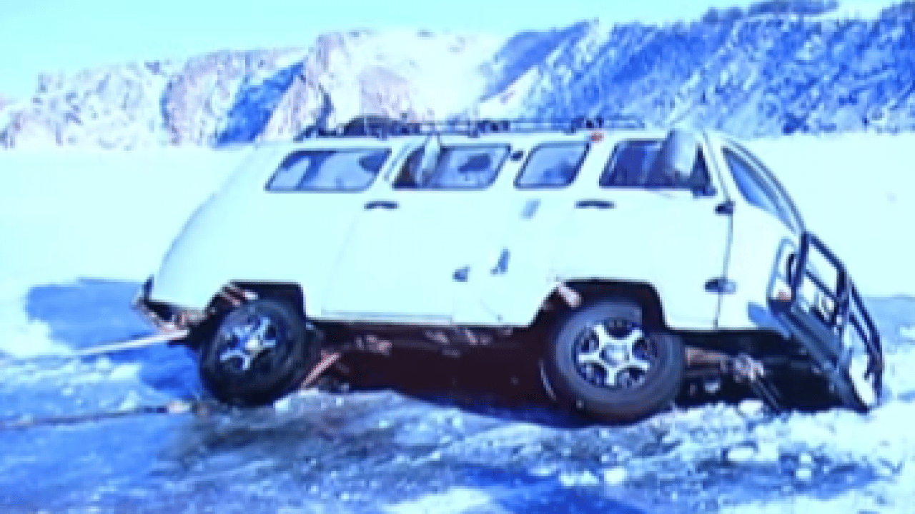 Ölümle sonuçlanan 'Buz' turu: Baykal Gölü’nde turistik gezi faciası! 8 kişi hayatını kaybetti