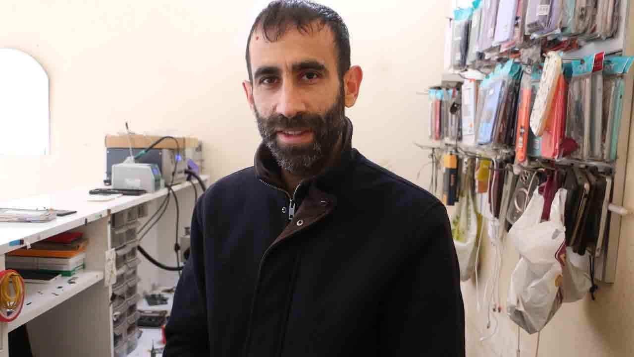 Foto - Ömrünü yarı yarıya kısaltıyor: Akıllı telefon şarjında bu hataya dikkat!