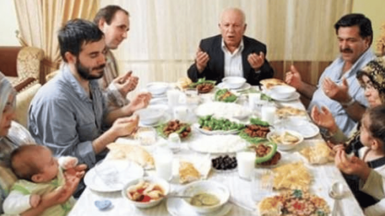 Foto - Onbir ayın sultanına adım adım giderken... Uzmanlardan iftarda suyu peş peşe içmeyin uyarısı