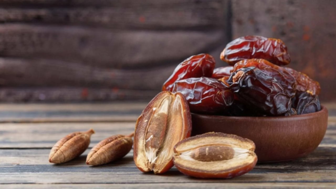 Foto - Önce limonu alın ve... Hurmanın üstüne limon damlatıp yemenin faydaları neler?