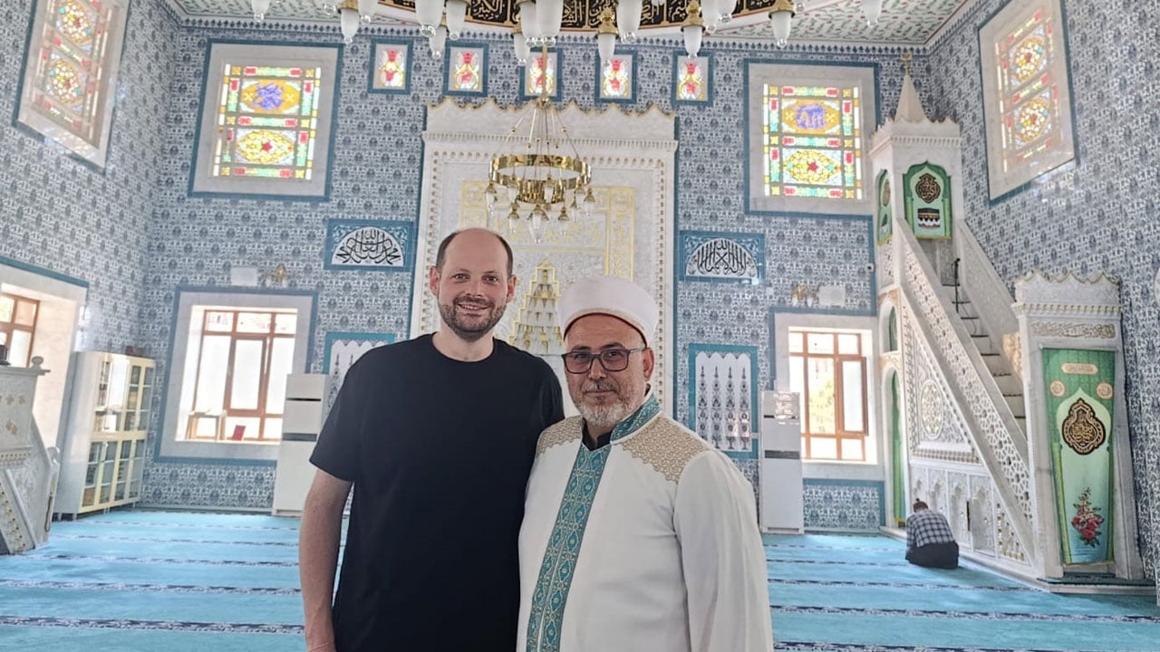 Foto - Önce Türk bayraklı nişan sonra Müslüman… Alman damat Kocaeli'de muradına Nevşehir'de hidayete erdi