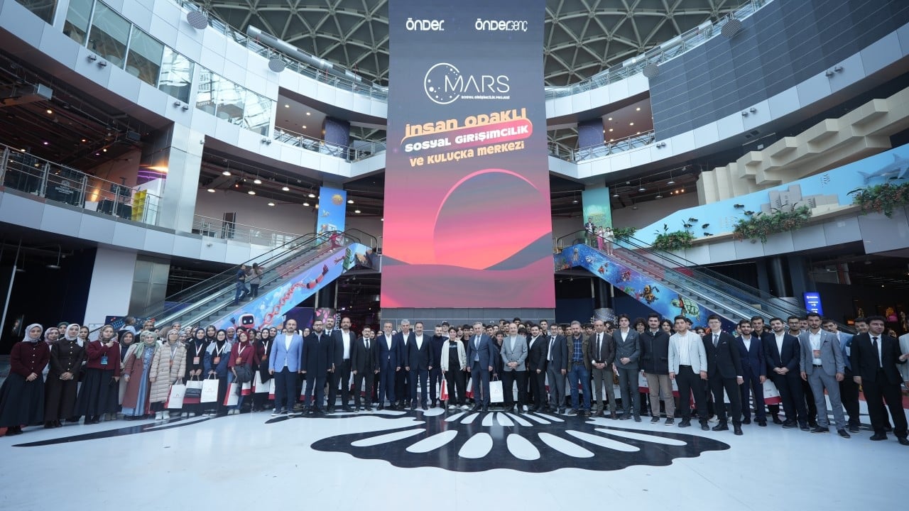 Foto - ÖNDER farkı... Mars yeni döneme başladı... İmam hatiplerin temelinde ihlas var