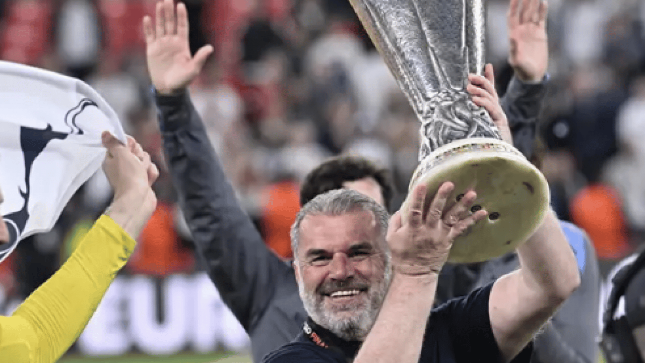 Foto - Önder Özen ayağının tozuyla yeni hocayı buldu! Serdal Adalı işi bitirmeye gidiyor