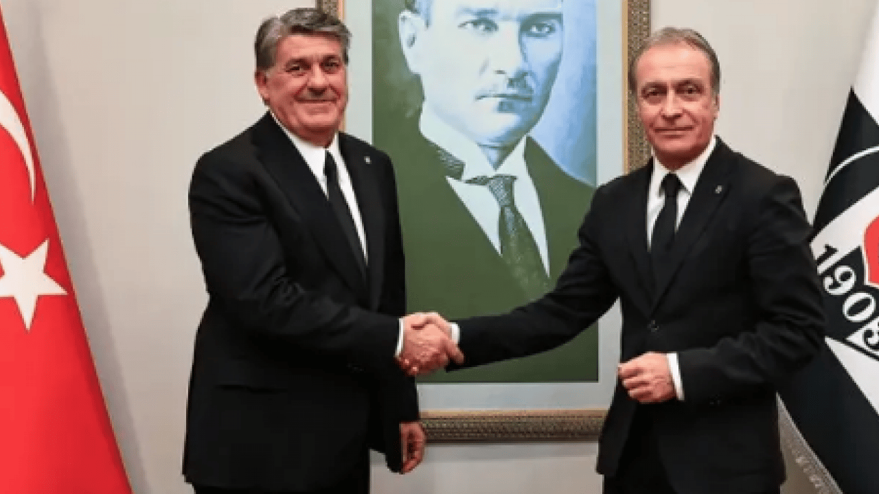 Foto - Önder Özen göreve gelir gelmez tam 16 futbolcuyu sildi bile... 