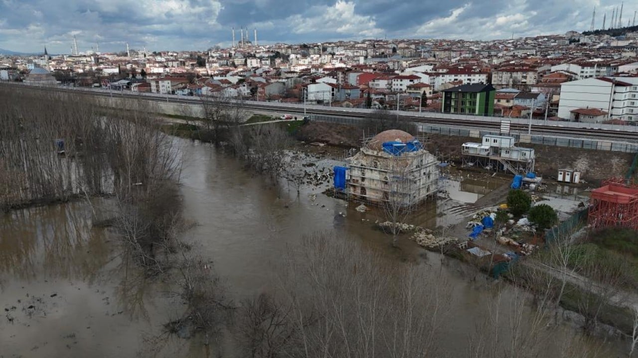 Foto - Önlem alamadık tarihi suya gömdük