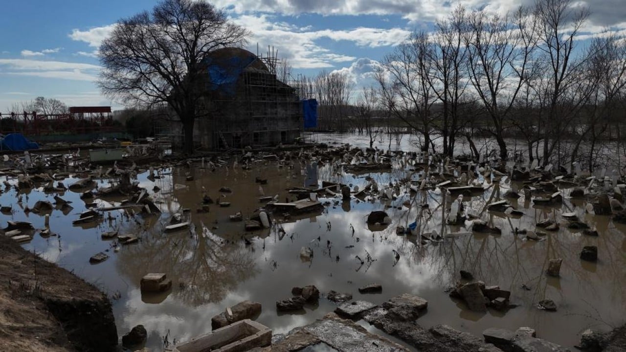 Foto - Önlem alamadık tarihi suya gömdük