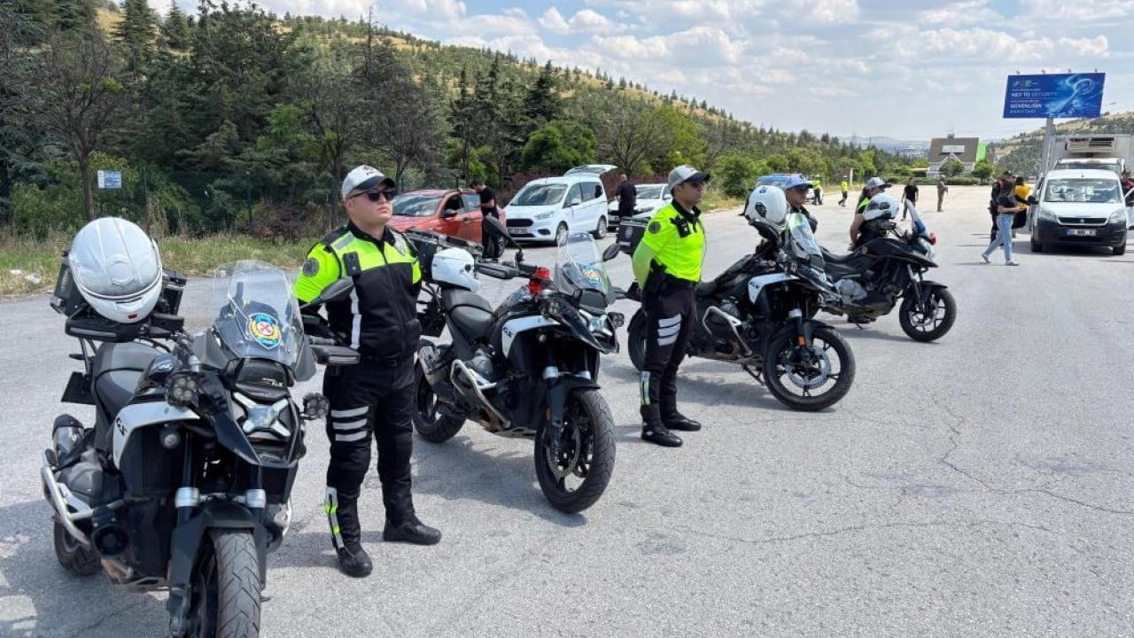 Foto - Önlemler üst seviye çıkarıldı Zirve öncesi atlı polisler devriye attı